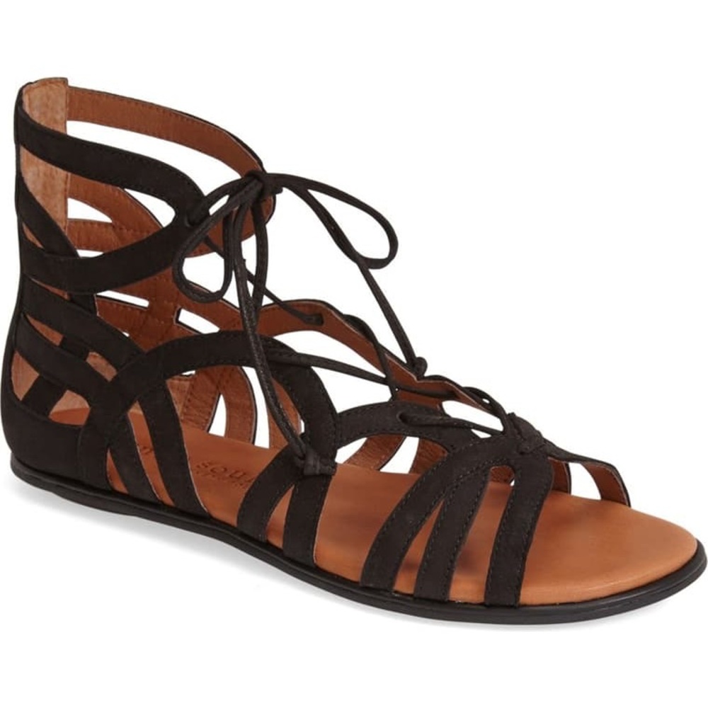 Kenneth Cole Sandals